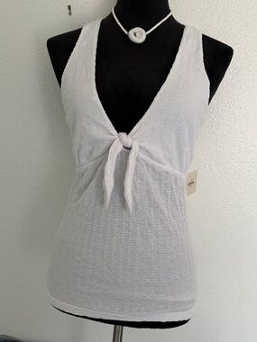FREE PEOPLE DEEP V HALTER STYLE WITH TIE FRONT. NWT